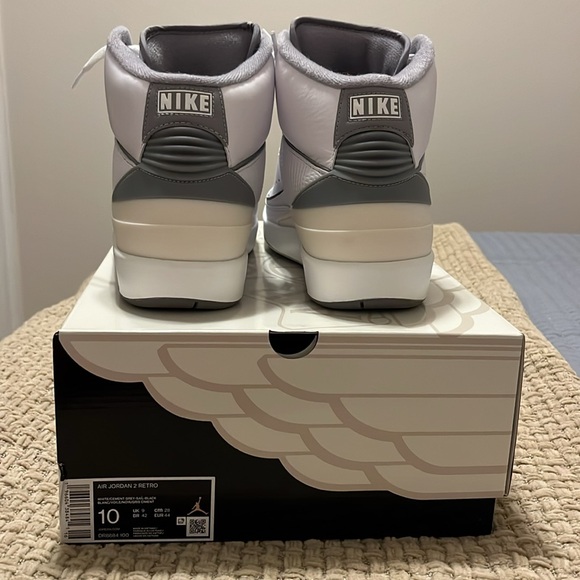 Men’s Air Jordan 2's like brand new in perfect condition.clean no flaws at all - Picture 3 of 5